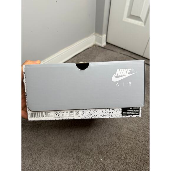 Air Jordan 5 Retro Wolf Grey Shoes Size 12 main image 11
